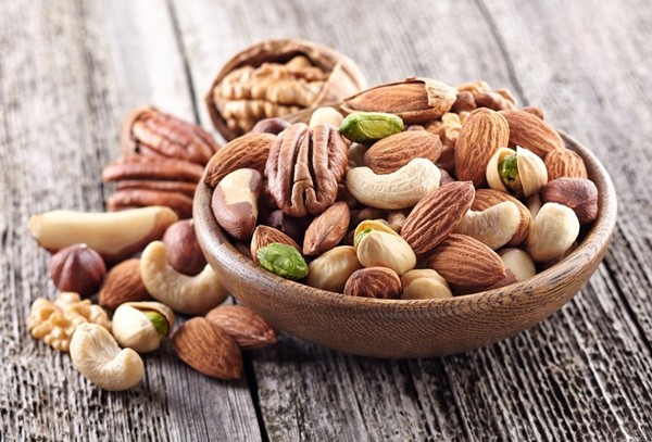 Bạn có thể kết hợp các loại hạt như một món ăn nhẹ mà lại tốt cho não bộ