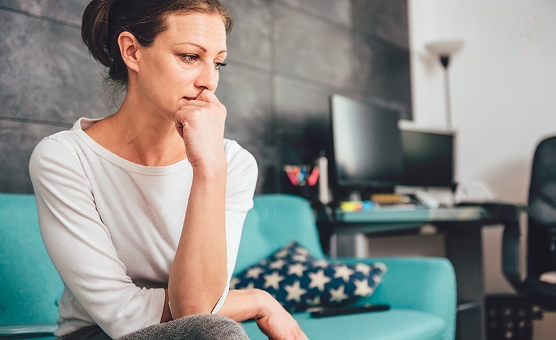 Rong kinh tiền mãn kinh là triệu chứng thường gặp phải khi chị em bước vào tuổi “xế chiều”