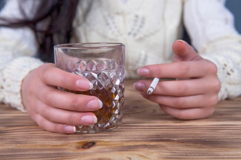 nguyên nhân dẫn đến rối loạn kinh nguyệt tiền mãn kinh