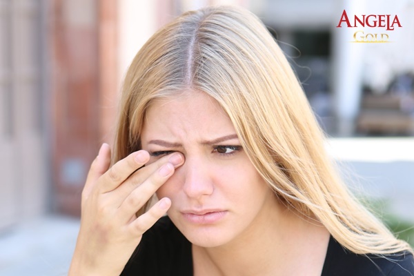 Cách chăm sóc da vùng mắt giảm nếp nhăn sâu