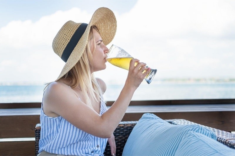 Bia rượu có thể khiến tình trạng bốc hỏa lên đầu thêm nghiêm trọng