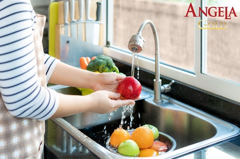 Những lưu ý khi sử dụng đồ uống làm đẹp da từ thiên nhiên