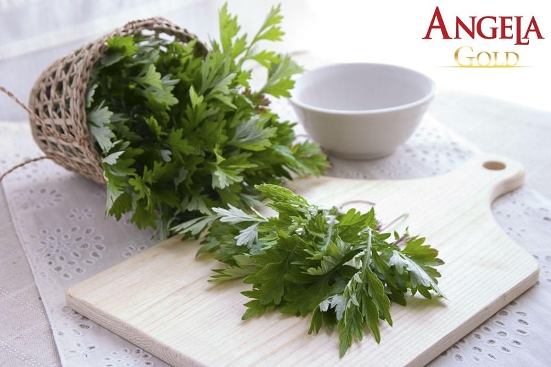 Ngải cứu xông mặt đẹp da