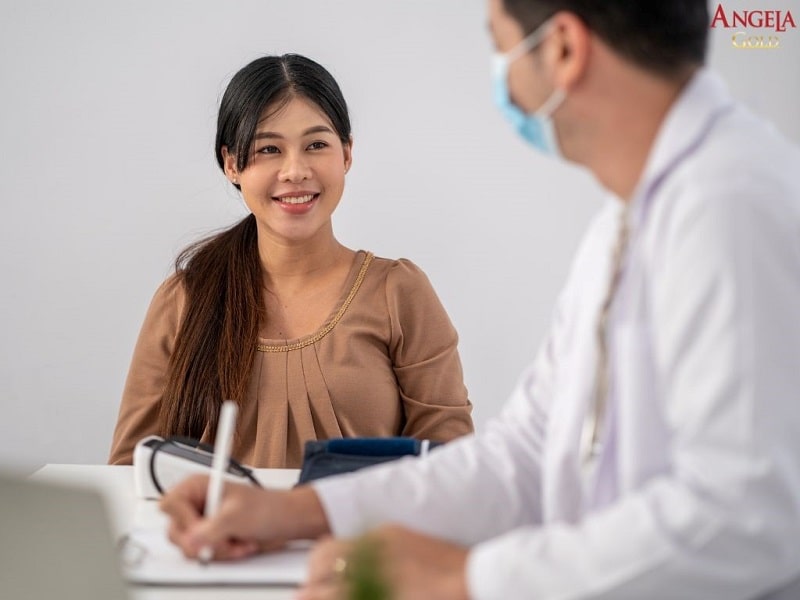 Thực hiện khám phụ khoa định kỳ