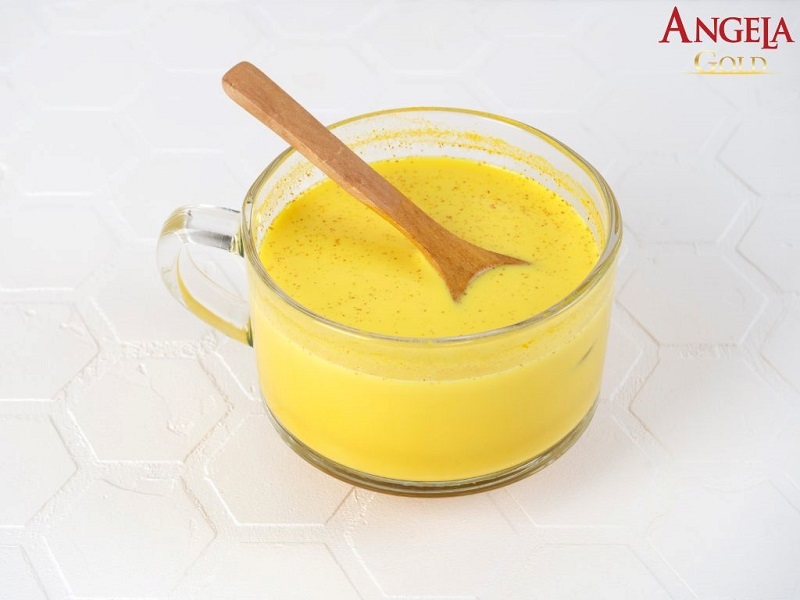 Mặt nạ trị nám tại nhà từ tinh bột nghệ và sữa tươi không đường