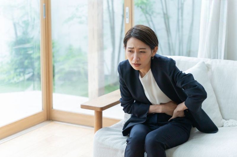 Phụ nữ sau mãn kinh cần đi khám sớm